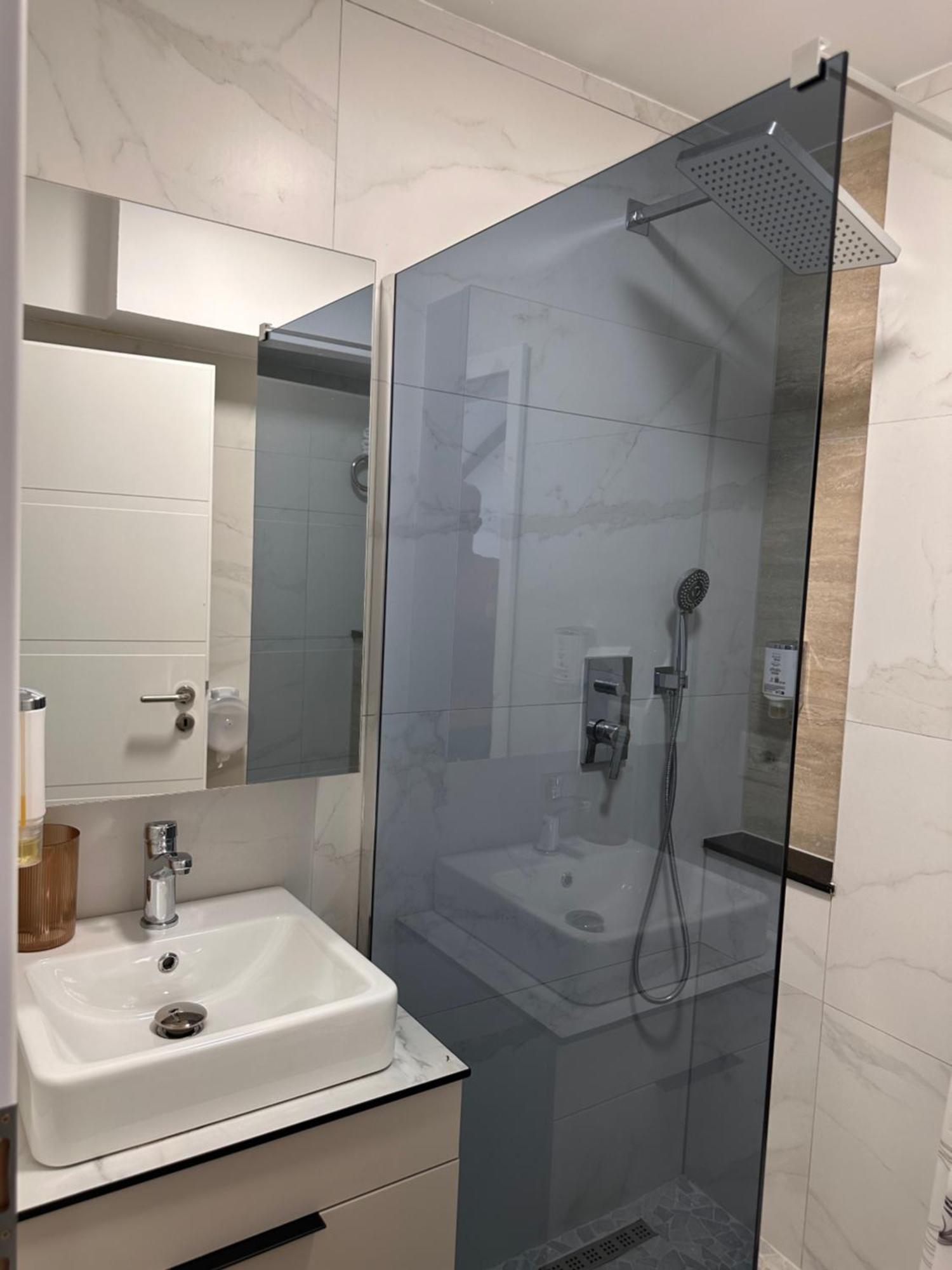Treva Hotel & Apartaments Prizren Luaran gambar